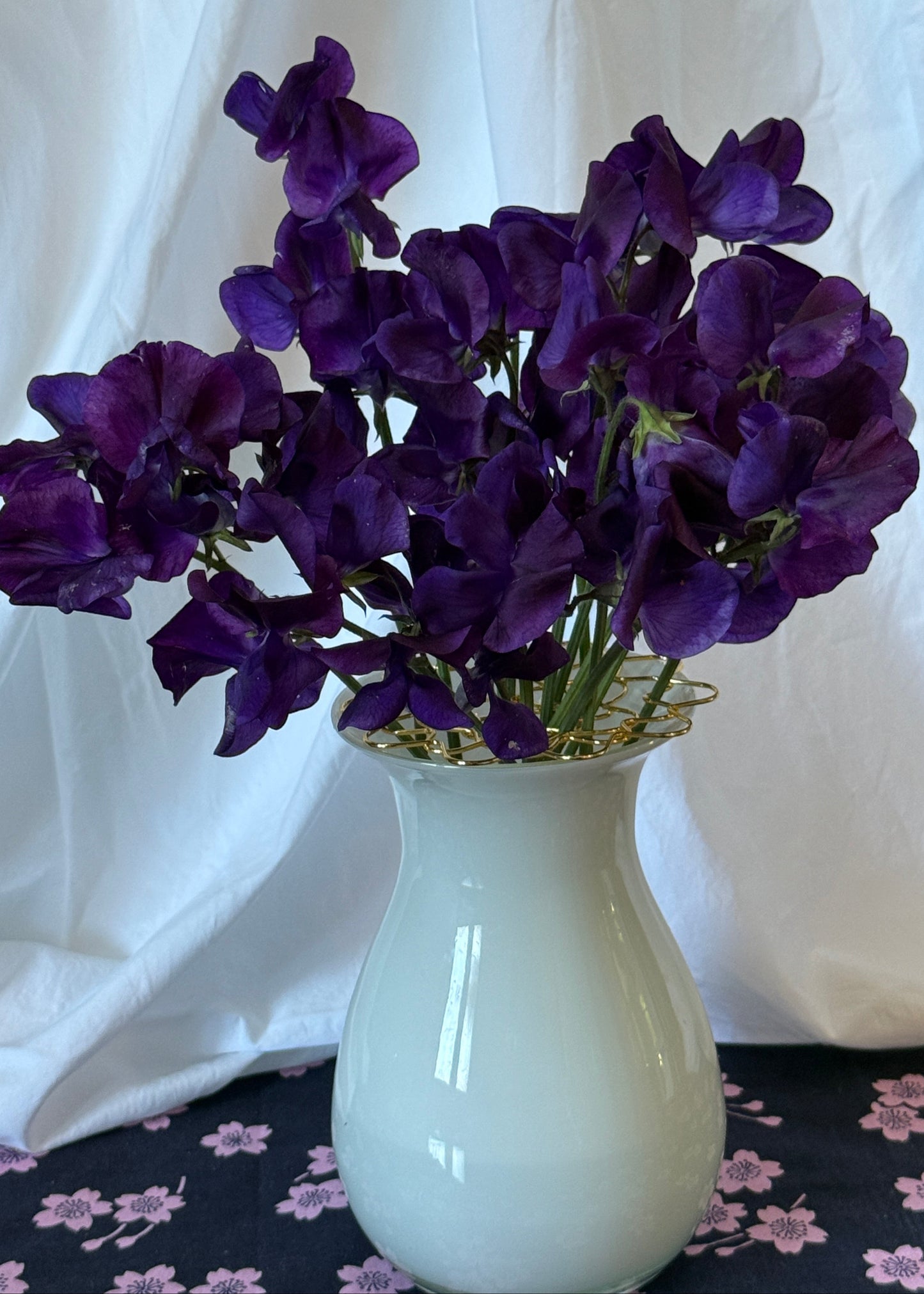 Sweet Peas King Size Navy - Sugar Moon Gardens